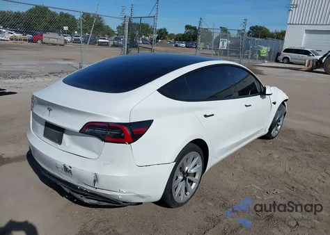 2023 Tesla Model 3 Rear-Wheel Drive z USA, uszkodzony, nr VIN 5YJ3E1EA7PF427869